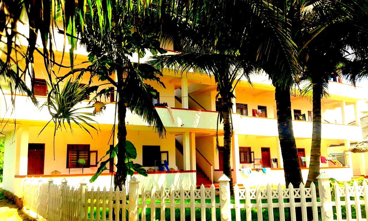 Ram'S Surfing Beach,Midigama East Exterior foto