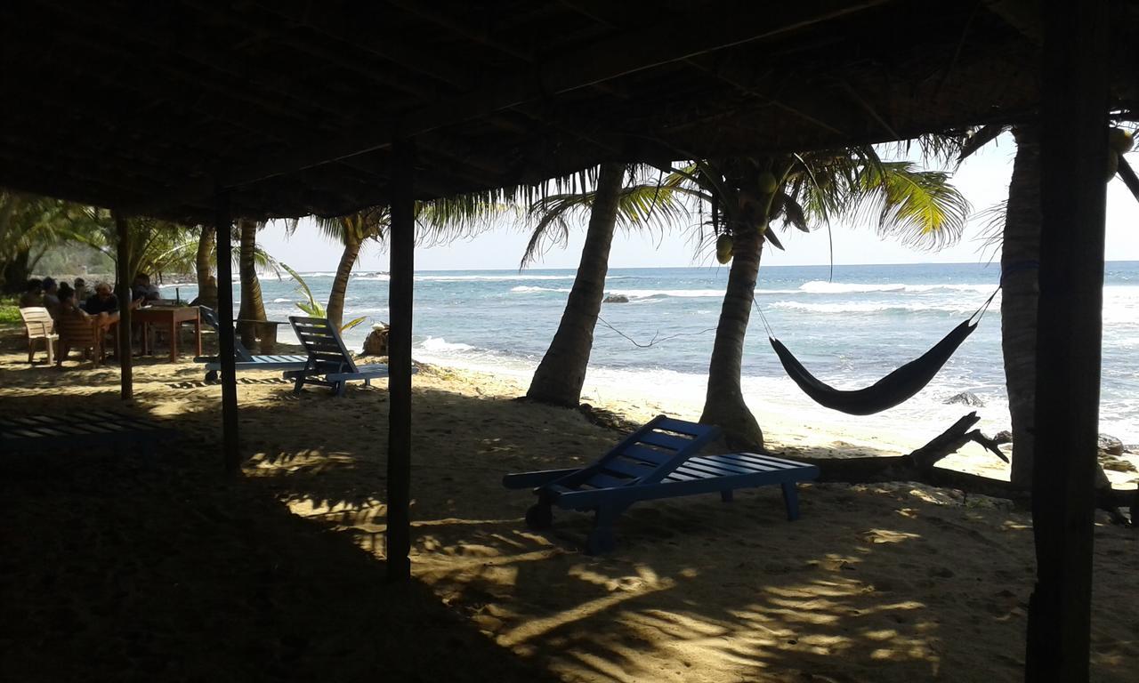 Ram'S Surfing Beach,Midigama East Exterior foto