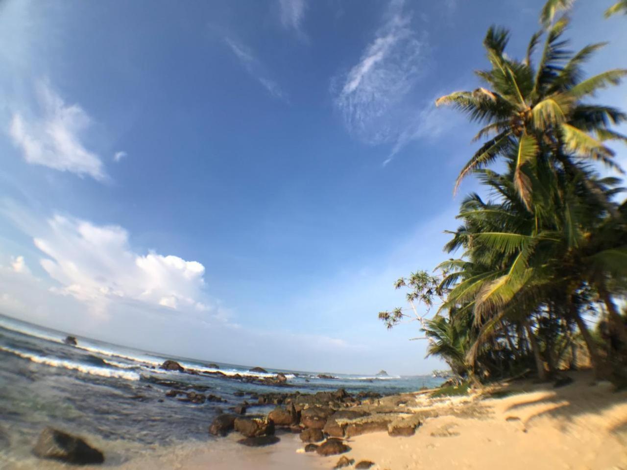 Ram'S Surfing Beach,Midigama East Exterior foto